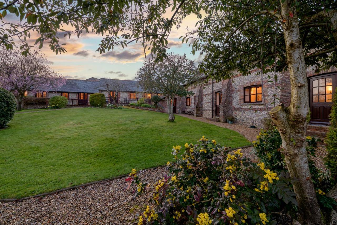 Luccombe Farm Holiday Cottages Milton Abbas Екстер'єр фото