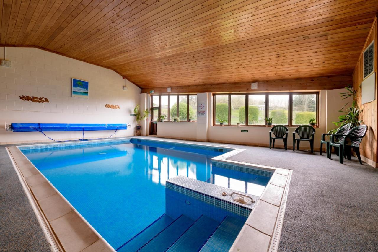 Luccombe Farm Holiday Cottages Milton Abbas Екстер'єр фото
