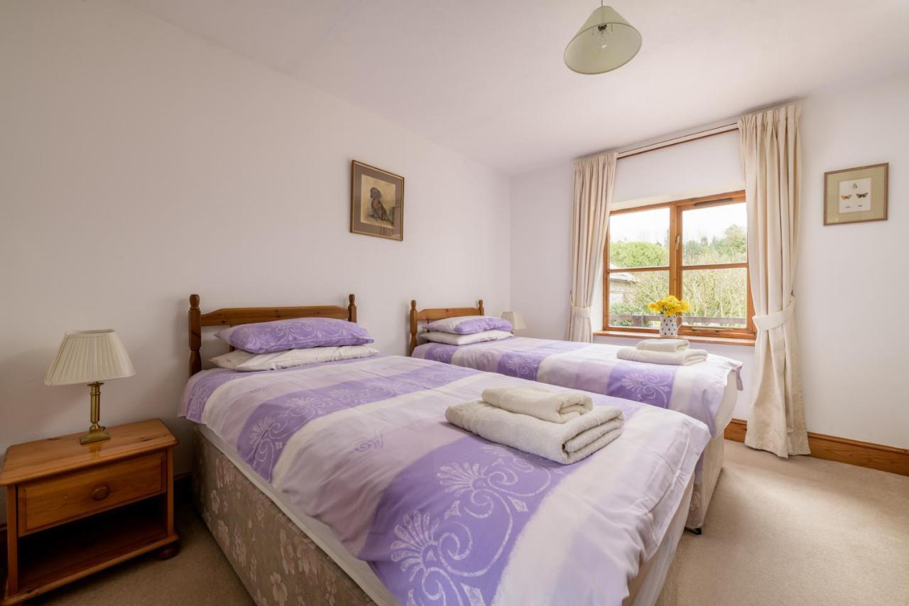Luccombe Farm Holiday Cottages Milton Abbas Екстер'єр фото