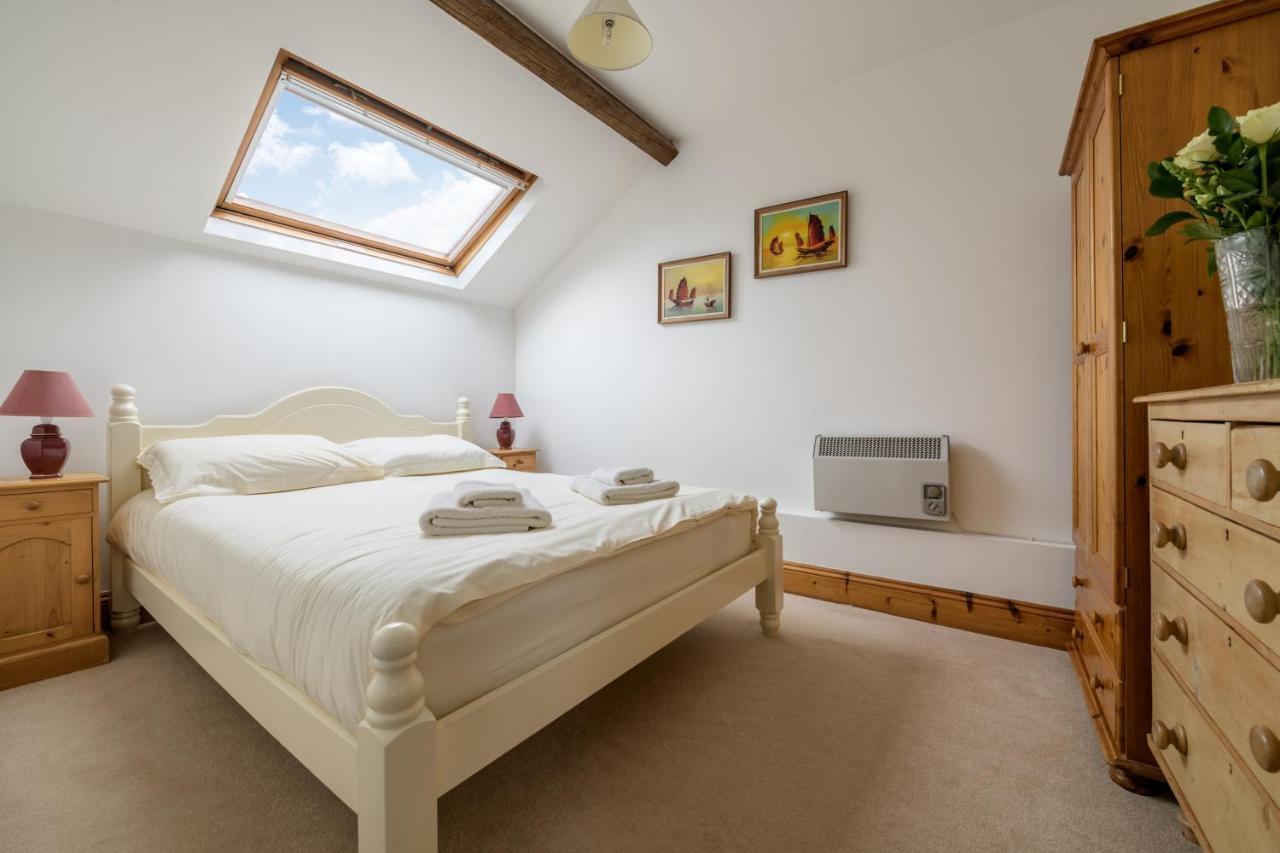 Luccombe Farm Holiday Cottages Milton Abbas Екстер'єр фото